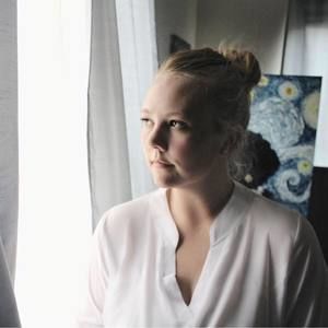 Meet your Posher, Abigail